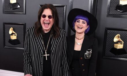 Kelly Osbourne sort avec son frère rarement vu pour honorer son père Ozzy
