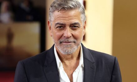 Les jumeaux « idiots » de George et Amal Clooney se comportent comme des adolescents à l&rsquo;âge de 8 ans, dit George