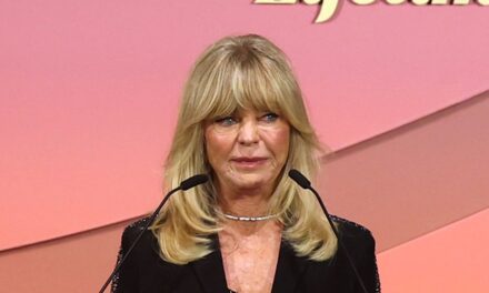 Goldie Hawn, en larmes, fait une confession déchirante sur la vie de Diane Keaton : « Cela n&rsquo;est jamais arrivé »