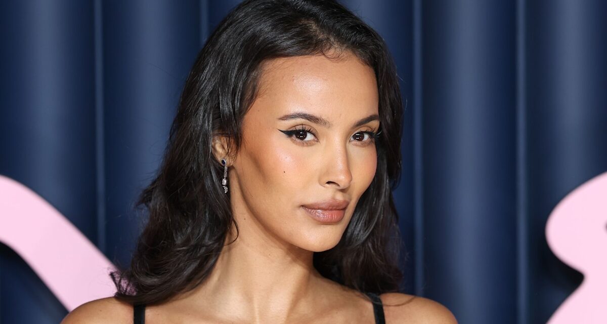Les collants transparents incrustés de cristaux de Maya Jama sont parfaits pour les fêtes.