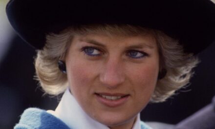 Le bleu de la princesse Diana est à nouveau cool – et toutes les couleurs d&rsquo;yeux peuvent y parvenir