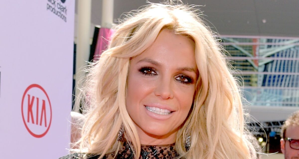 Britney Spears fête ses 44 ans ! Découvrez la vie de la princesse pop originale en 5 photos emblématiques