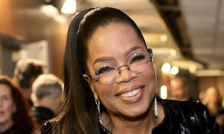 Oprah Winfrey, 72 ans, montre sa routine d&rsquo;entraînement après une perte de poids et « deux nouveaux genoux »