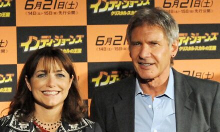 Ce que Karen Allen, co-star d&rsquo;Indiana Jones dans Harrison Ford, fait aujourd&rsquo;hui, 44 ans plus tard