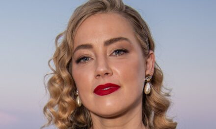 Amber Heard fait de rares commentaires sur le procès de Johnny Depp dans un nouveau documentaire