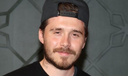 7 questions brûlantes auxquelles nous devons répondre après la déclaration de Brooklyn Peltz Beckham