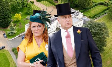 La date d&rsquo;expulsion d&rsquo;Andrew Mountbatten-Windsor confirmée comme « très bouleversée » Sarah Ferguson se tourne vers ses filles, la princesse Béatrice et la princesse Eugénie – EXCLUSIF