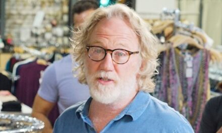 Timothy Busfield fait l&rsquo;objet d&rsquo;une nouvelle plainte pour agression après son arrestation
