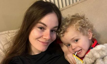 Les règles parentales multigénérationnelles de Holly Ramsay Peaty avec son beau-fils George