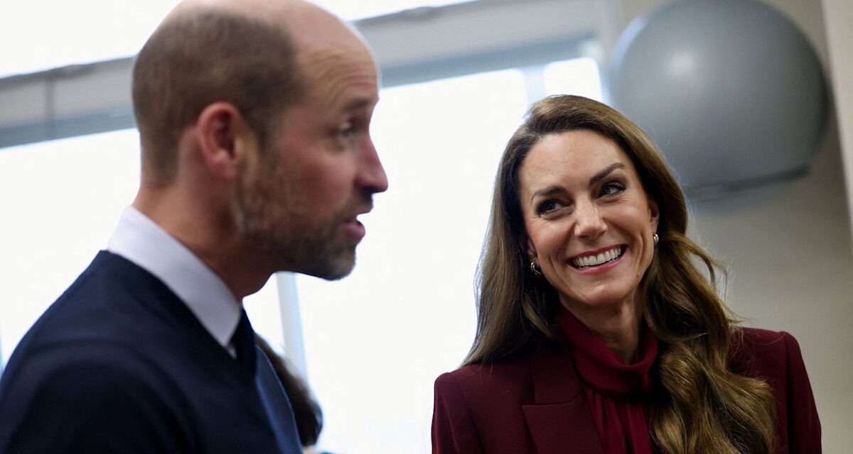 Les plus grands moments royaux de la semaine : des portraits époustouflants, des visites caritatives et une expédition dans le désert à couper le souffle