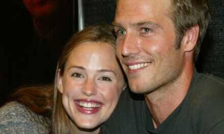 Le célèbre ex de Jennifer Garner, Michael Vartan, est complètement méconnaissable après avoir quitté Hollywood