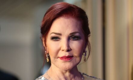 Priscilla Presley se souvient des journées « amusantes » avec Elvis et des liens avec les enfants de sa petite-fille Riley Keough – exclusif