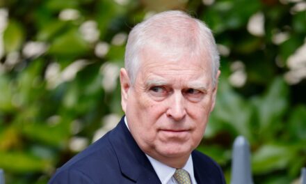 Des mesures de sécurité strictes sont installées à Marsh Farm avant le déménagement imminent d&rsquo;Andrew Mountbatten-Windsor