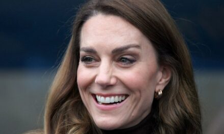 Kate Middleton fait ses débuts avec une tresse d&rsquo;écolière à 44 ans dans un changement de cheveux ultra-rare