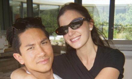 Le prince Abdul Mateen de Brunei célèbre le deuxième anniversaire de mariage de sa femme enceinte, la princesse Anisha, avec une photo personnelle adorée