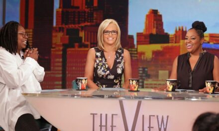Sherri Shepherd réagit aux critiques virulentes de Jenny McCarthy à l&rsquo;égard de The View