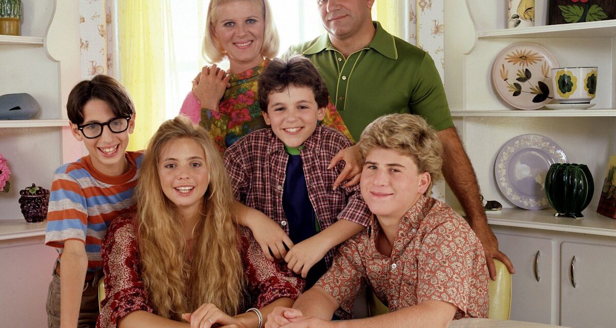 La star de Wonder Years, Danica McKellar, 51 ans, a l&rsquo;air intemporelle sur la dernière photo