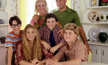 La star de Wonder Years, Danica McKellar, 51 ans, a l&rsquo;air intemporelle sur la dernière photo