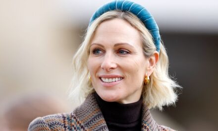 Zara Tindall passe sous le radar royal en plaid et casquette de baseball lors d&rsquo;une escapade en Australie