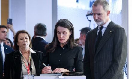 La reine Letizia et le roi Felipe d&rsquo;Espagne expriment leur « chagrin partagé » dans une note déchirante