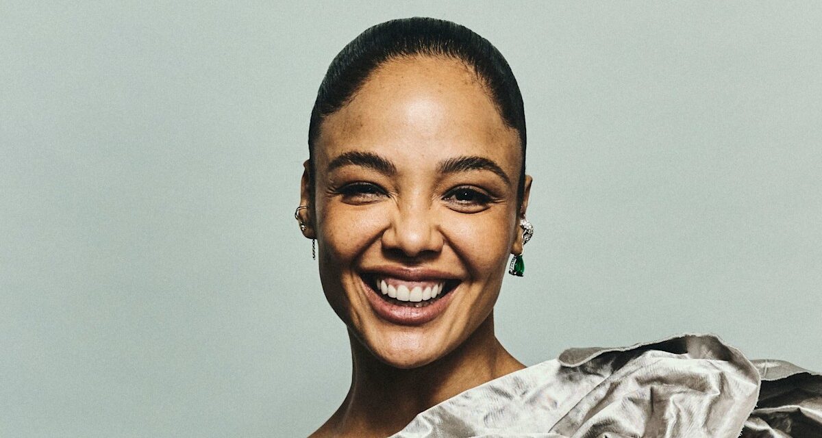 Rencontrez la très célèbre famille de Tessa Thompson
