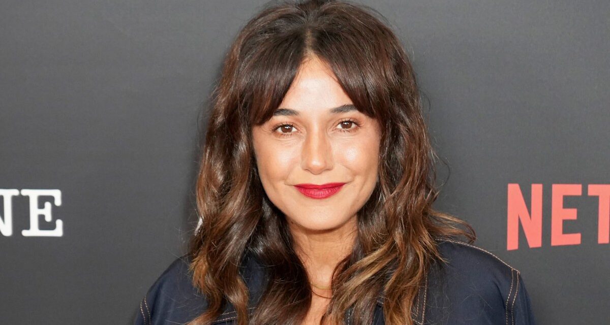 Chriqui d&rsquo;Emmanuelle rend hommage à son célèbre partenaire depuis 5 ans : « J&rsquo;ai encore des étoiles dans les yeux pour toi »