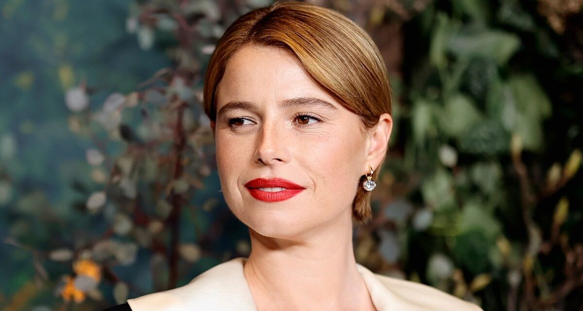 Jessie Buckley fait un commentaire extrêmement rare sur son mari discret