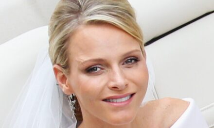 La princesse Charlène a prouvé qu&rsquo;elle était la « femme moderne » par excellence avec un choix de mariée inhabituel