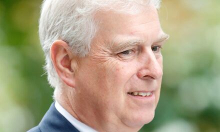 Andrew Mountbatten-Windsor s&rsquo;est vu offrir un logement « provisoire » au milieu de l&rsquo;exil du Royal Lodge