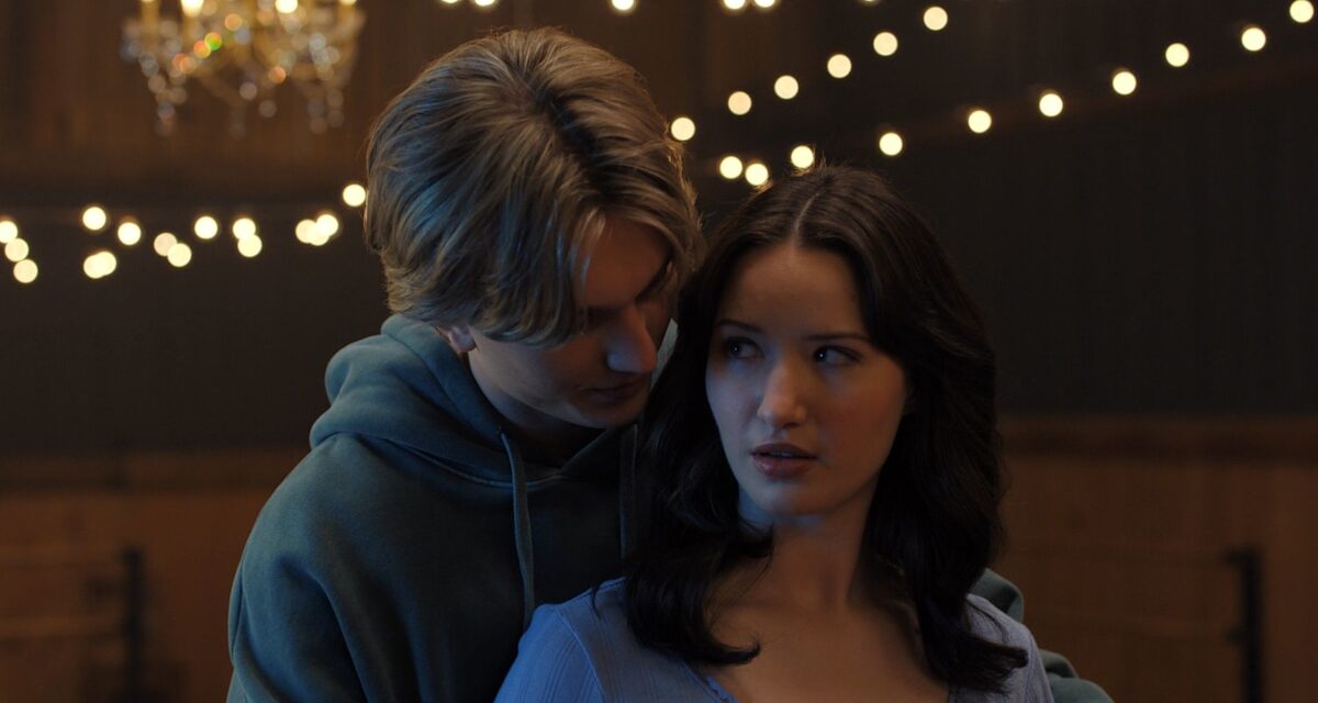 Les acteurs de Finding Her Edge révèlent leurs échecs épiques sur la glace et discutent des comparaisons avec Heated Rivalry – en exclusivité