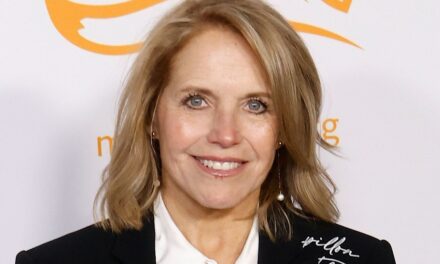 Katie Couric, 69 ans, « fatiguée », révèle le point sur son état de santé depuis son lit d&rsquo;hôpital dans un nouveau message
