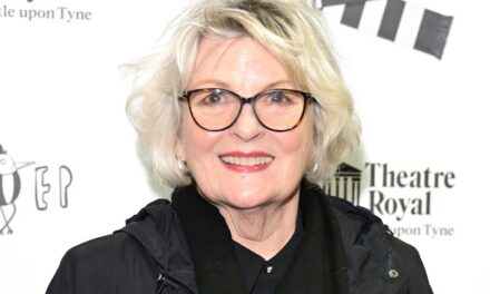 La star de Vera, Brenda Blethyn, annonce la fin d&rsquo;une situation de vie séparée avec son mari qui dure depuis des décennies