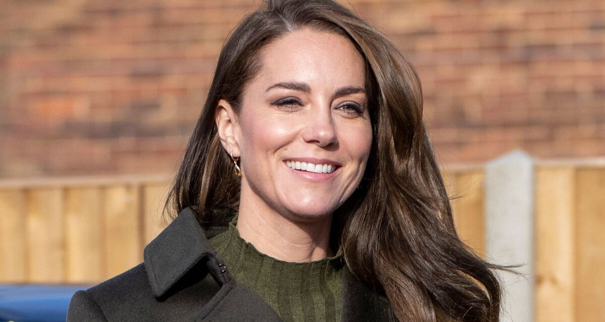 Famille royale EN DIRECT : les célébrations discrètes de Kate Middleton révélées, la duchesse Sophie rendra visite à une ambulance aérienne et plus encore