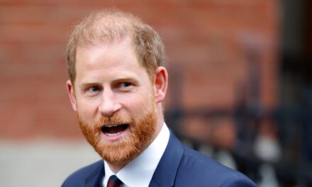 Le prince Harry dit que l&rsquo;Afrique est sa « deuxième maison » et parle de sa mère, la princesse Diana, dans un nouveau livre