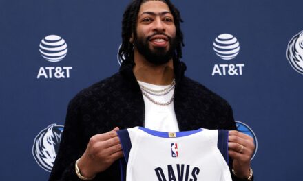 Rencontrez la superbe épouse de la star des Dallas Mavericks Anthony Davis et leurs trois enfants