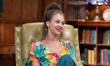 La vie privée de la star des Traîtres, Roxy Wilson, hors écran : de la grossesse à l&rsquo;enfance « difficile »