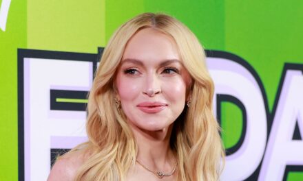 Lindsay Lohan présente une silhouette tonique sur une nouvelle photo d&rsquo;entraînement