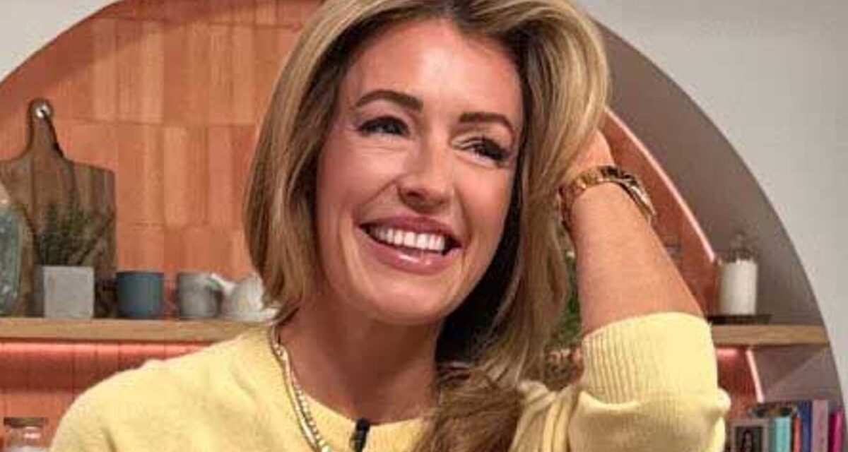 Cat Deeley prouve que le jaune beurre ne mène nulle part – et nous explique comment le porter
