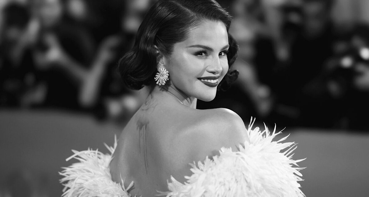 Les vieux bobs hollywoodiens et les chignons vintage ont volé la vedette à la beauté aux Golden Globes