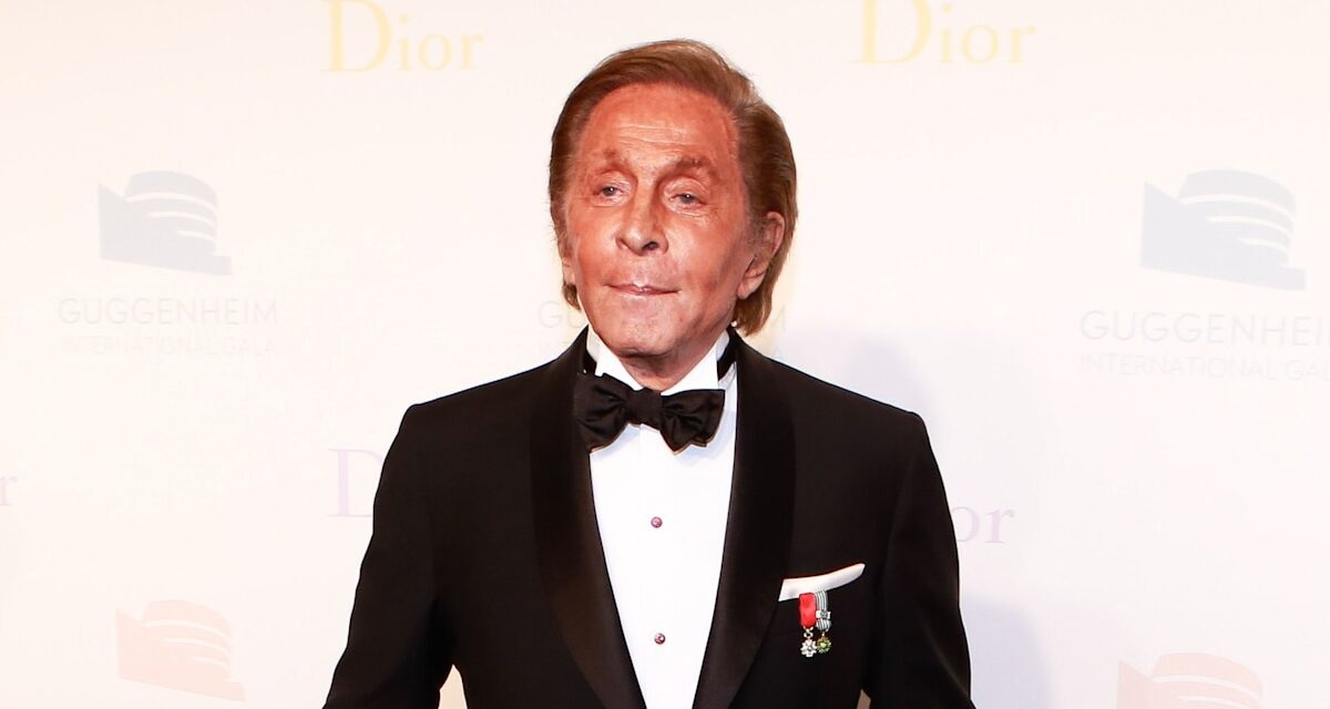 Les hommages affluent pour le regretté créateur Valentino Garavani après son décès à l&rsquo;âge de 93 ans