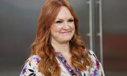 Ree Drummond fête ses 57 ans ! Découvrez la femme pionnière à travers les années, y compris sa « phase Pete&rsquo;s Dragon »