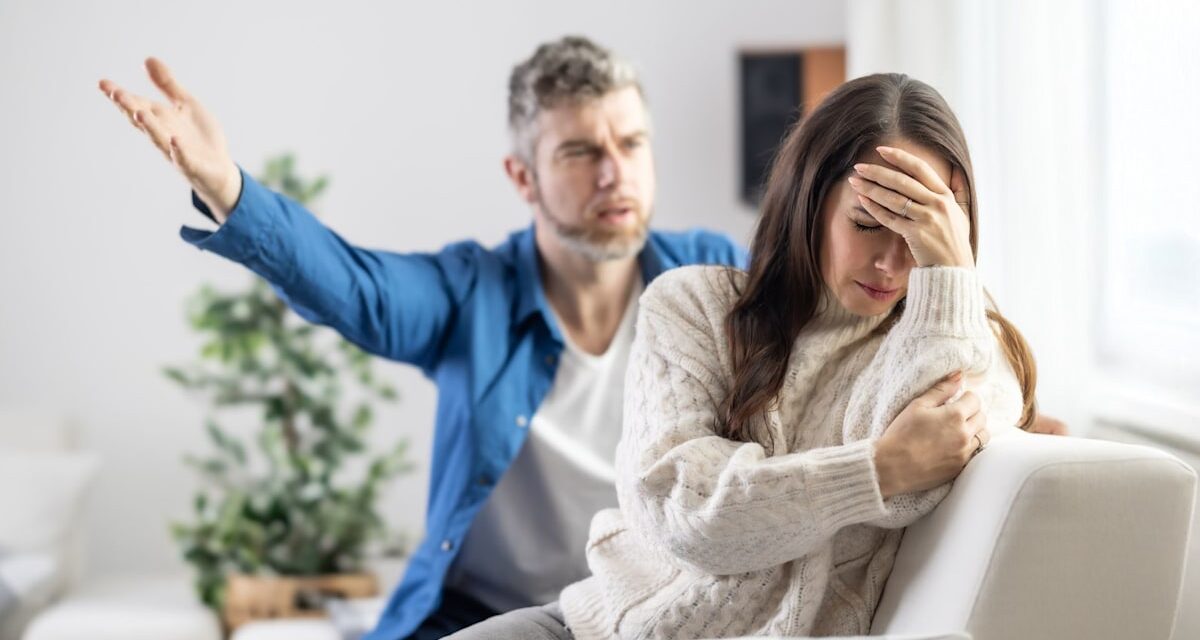 Tout le monde parle de la règle des rencontres « 3-3-3 » – mais aide-t-elle réellement à prévenir les situations ?