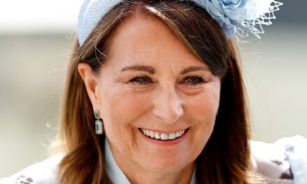 Carole Middleton couronnée mamie royale la plus glamour à 71 ans