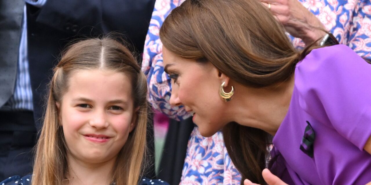 Les « étapes vers l&rsquo;indépendance » subtiles de la princesse Charlotte lors de ses sorties avec sa mère, la princesse Kate