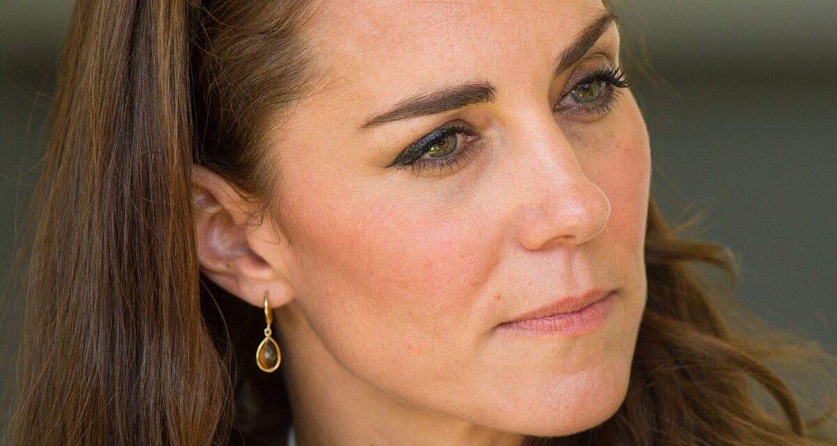 Les bottes de cowboy « bohèmes » 2016 de Kate Middleton sont prêtes pour 2026