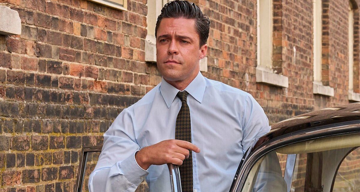 La star de Call the Midwife, Olly Rix, inondée de félicitations après avoir annoncé ses fiançailles