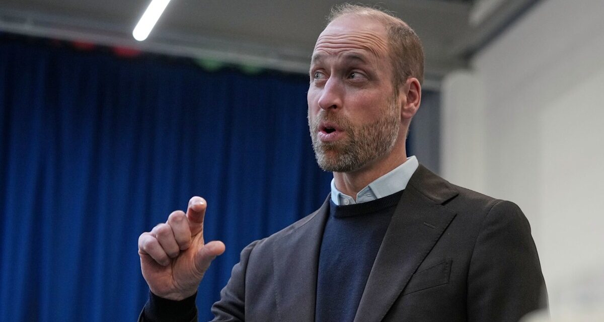 La « blague du père royal » du prince William sur la façon dont il fait faire ses devoirs au prince George