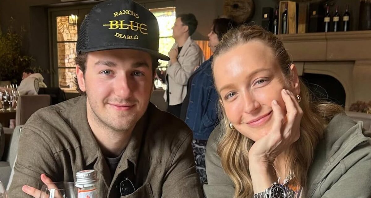 Lara Spencer, 56 ans, vieillit en arrière sur une nouvelle photo de jeunesse avec son fils sosie – les fans ont beaucoup à dire