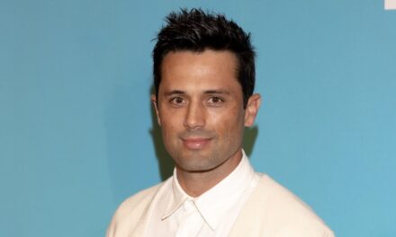 La star des Traitors, Stephen Colletti, attend son premier bébé avec sa nouvelle épouse Alex Weaver – voir les photos d&rsquo;annonce