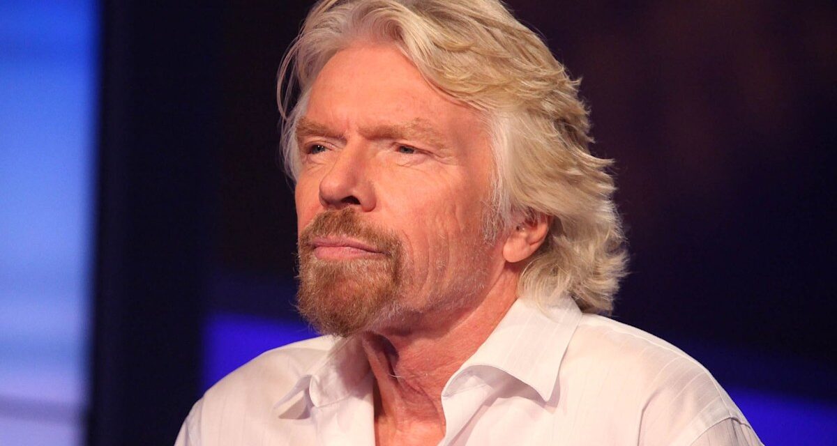Richard Branson fait le point sur la blessure suite au mémorial familial de sa défunte épouse Joan